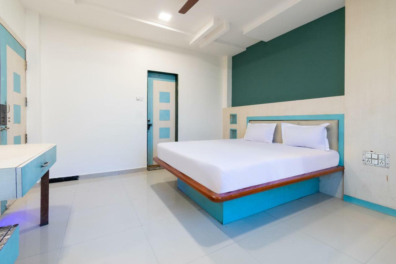 Spot On 42793 Hotel Gurukrupa Shirdi Buitenkant foto