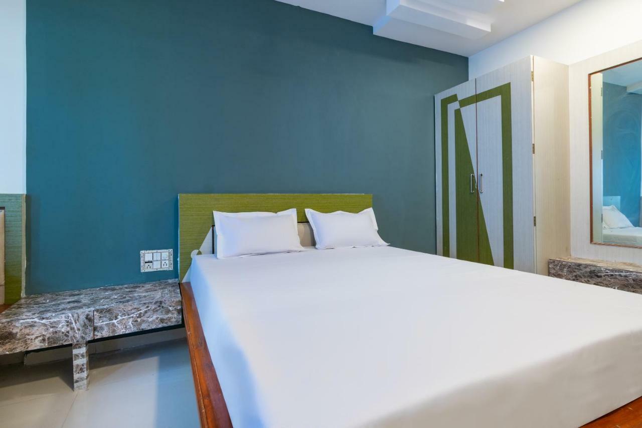Spot On 42793 Hotel Gurukrupa Shirdi Buitenkant foto