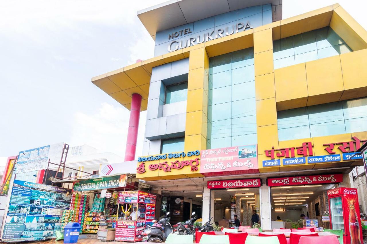 Spot On 42793 Hotel Gurukrupa Shirdi Buitenkant foto